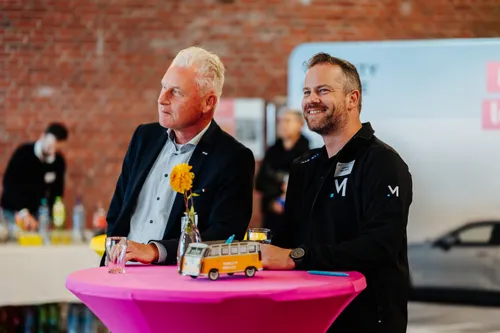 Herfstborrel collega met klant