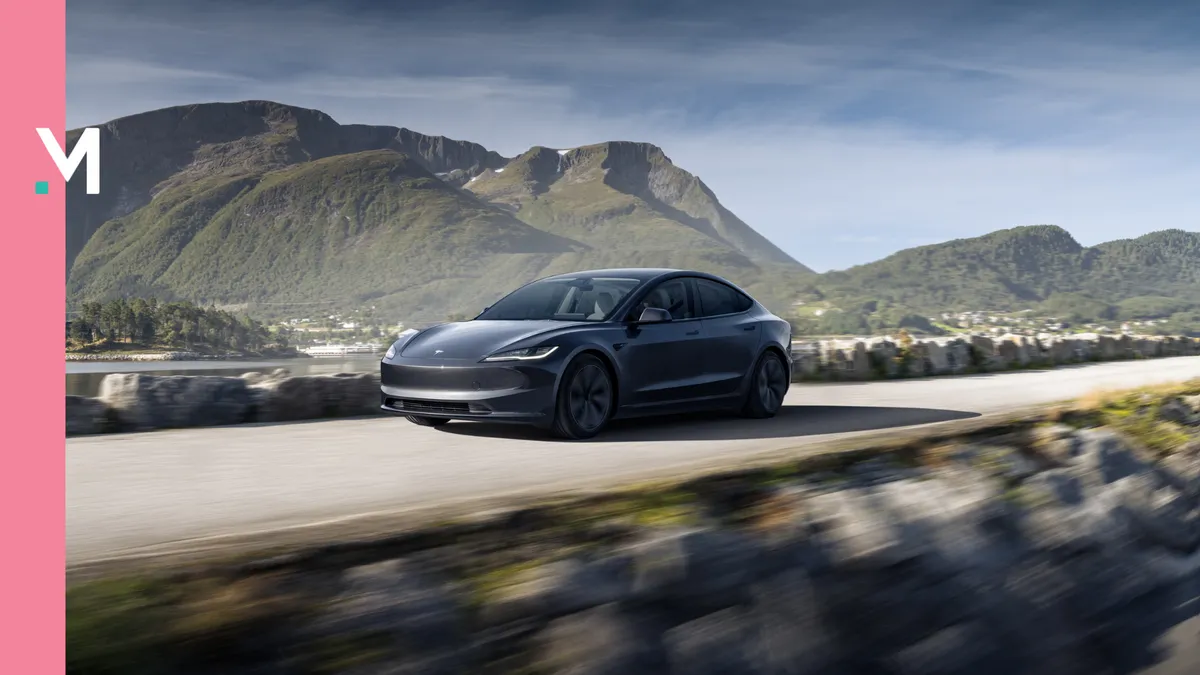 Tesla Model 3 in de sneeuw