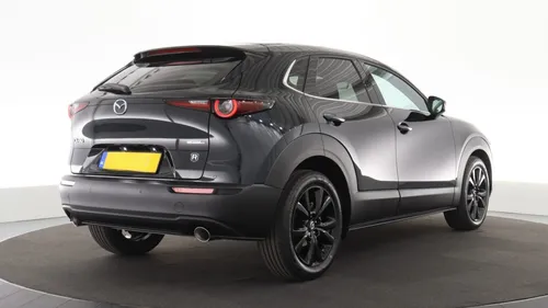 Mazda CX-30 achterkant