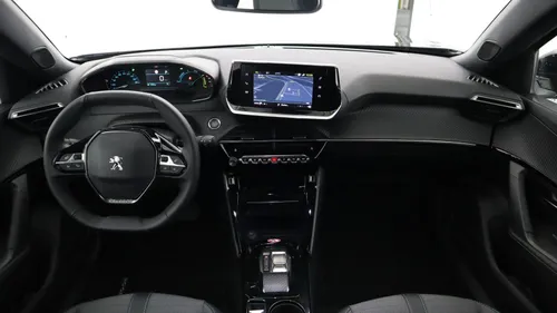 Peugeot e-2008 dashboard