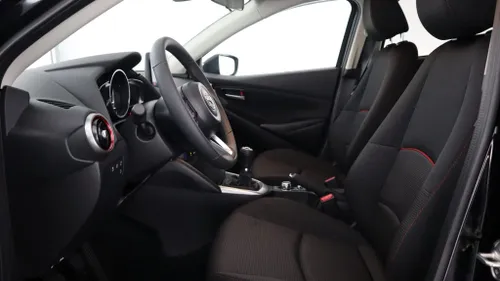 Mazda 2 voorstoelen