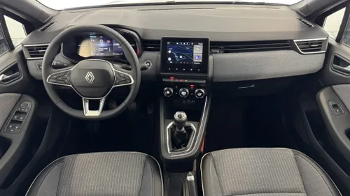 Renault Clio dashboard