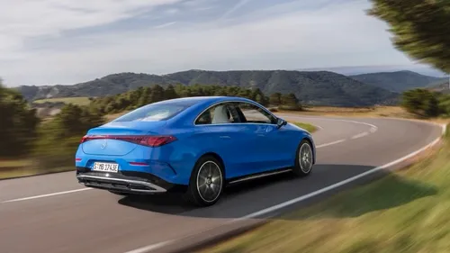 Mercedes CLA zijkant