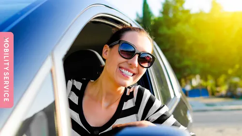 Vrouw in auto