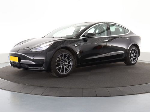 Tesla Model 3 voorkant