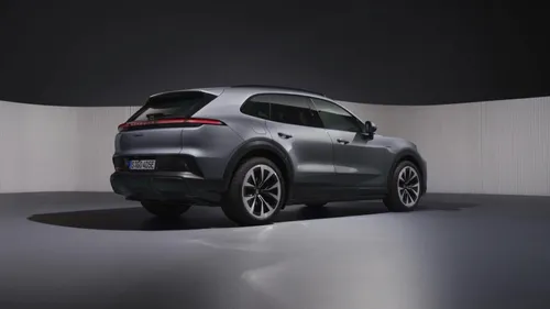Porsche Cayenne Electric achterkant