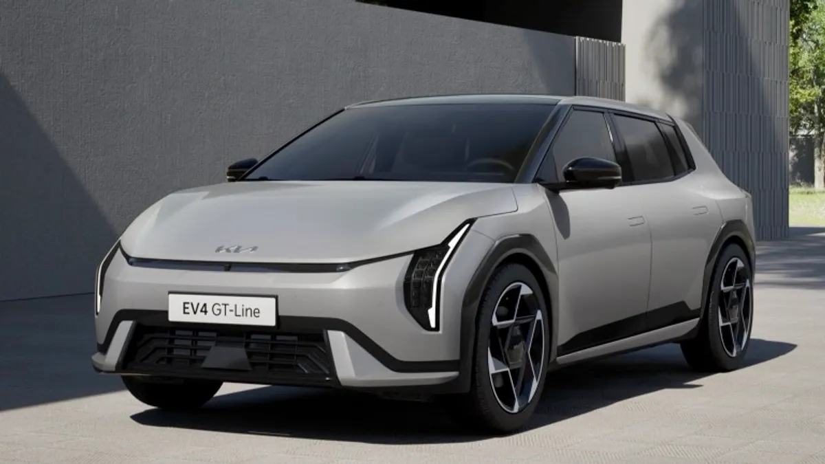 Kia EV4 voorkant