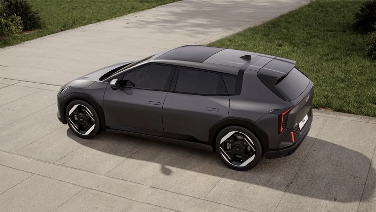 Kia EV4 bovenaf