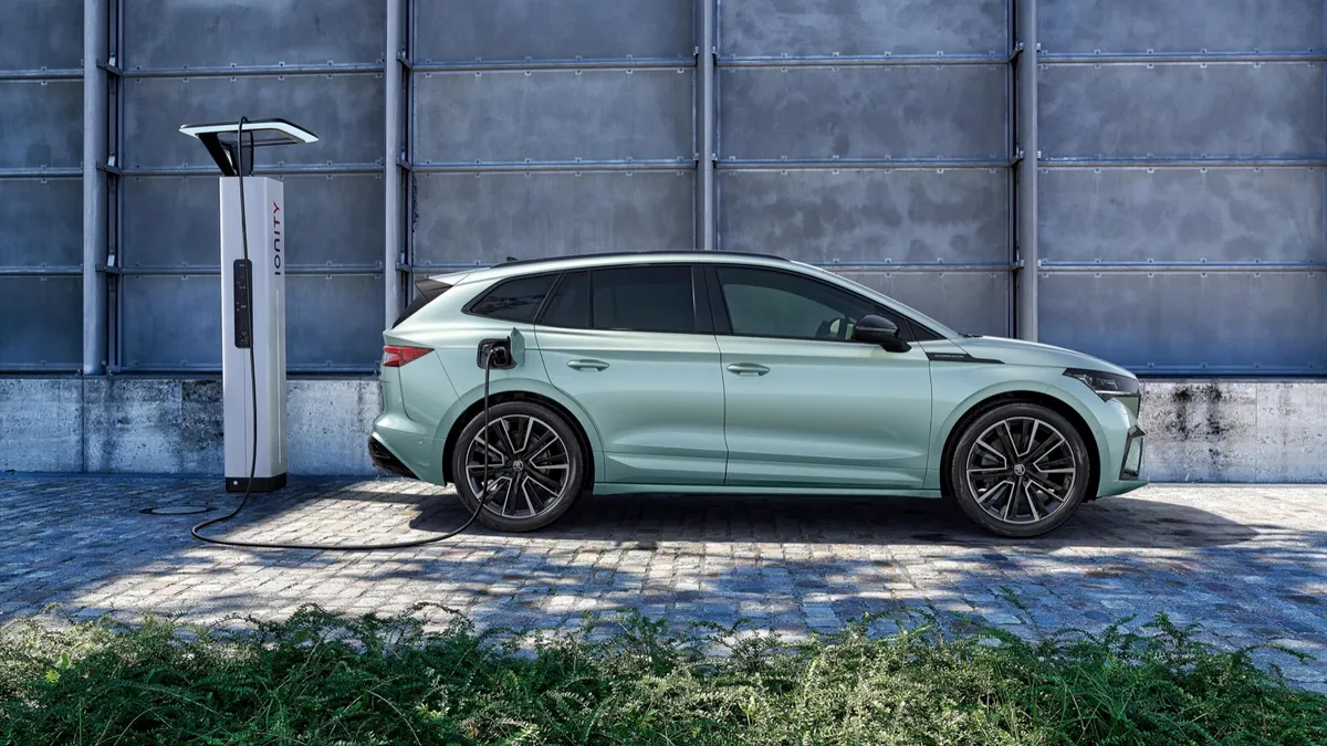 Skoda Enyaq iV laden