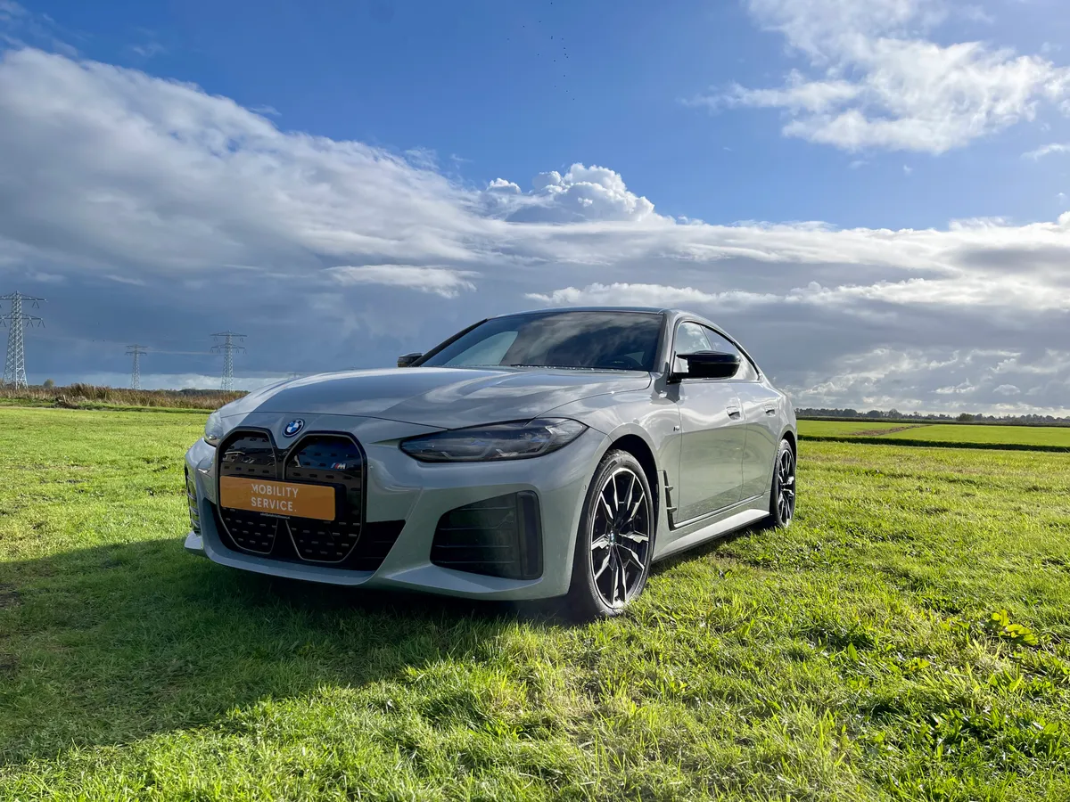 BMW i4