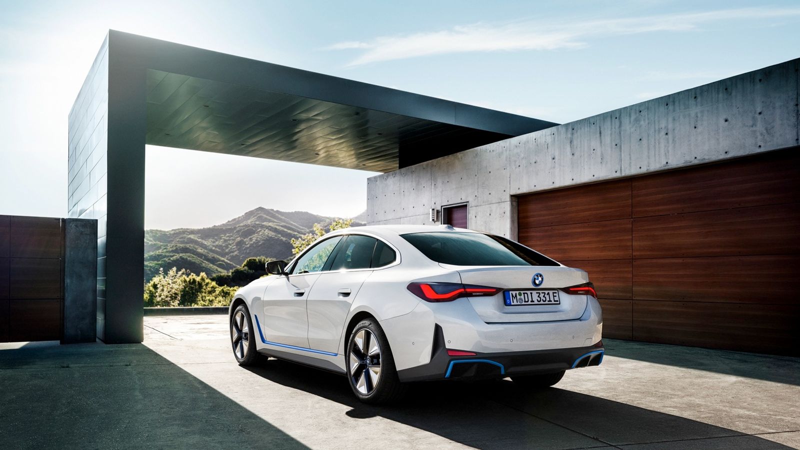 BMW i4 achterkant