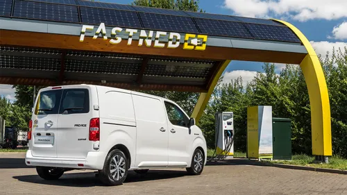 Elektrische bedrijfswagen bij Fastned