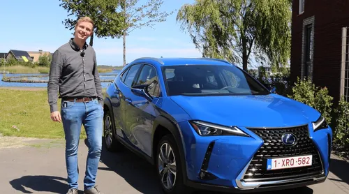 Lexus UX 300e