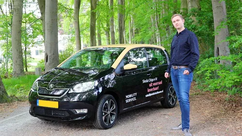 Sebastiaan met Skoda citygo iv