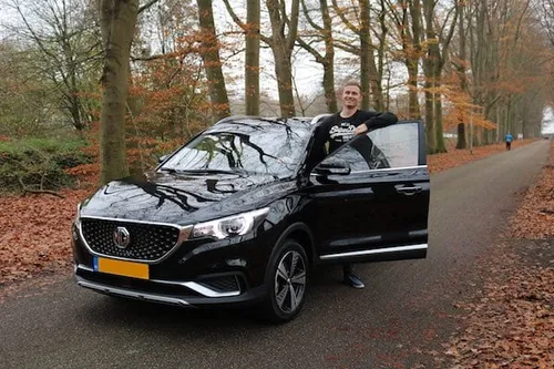 Sebastiaan met MG ZS EV