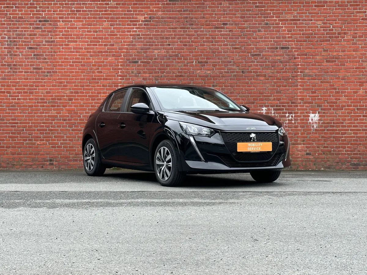 Peugeot e-208 voorkant