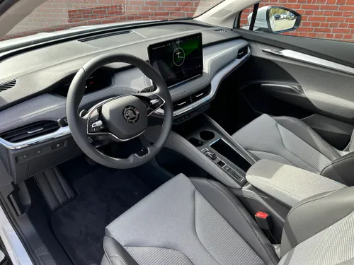 Skoda Enyaq iV voorkant