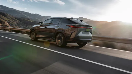 Lexus RZ 450e