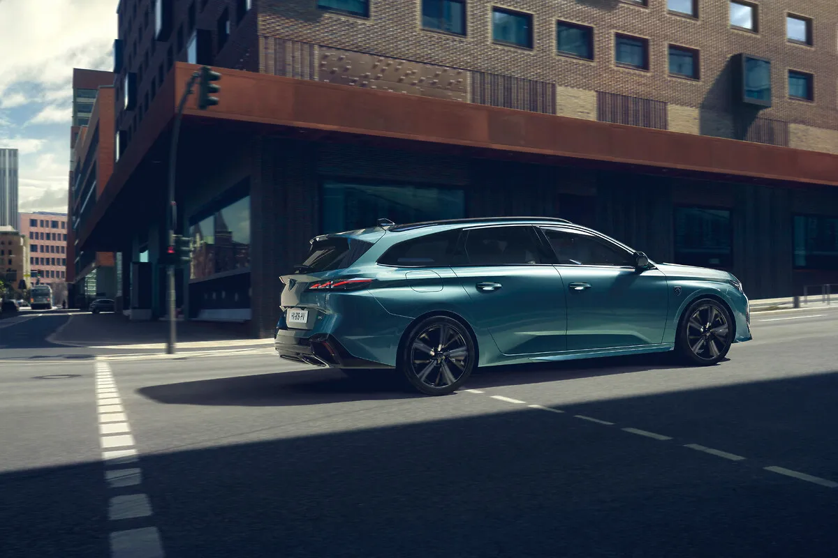Peugeot e-308 SW
