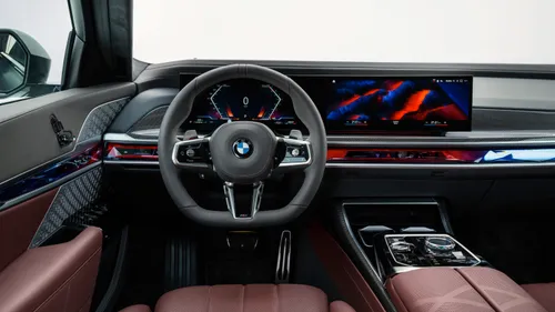BMW i7