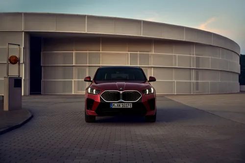 BMW iX2